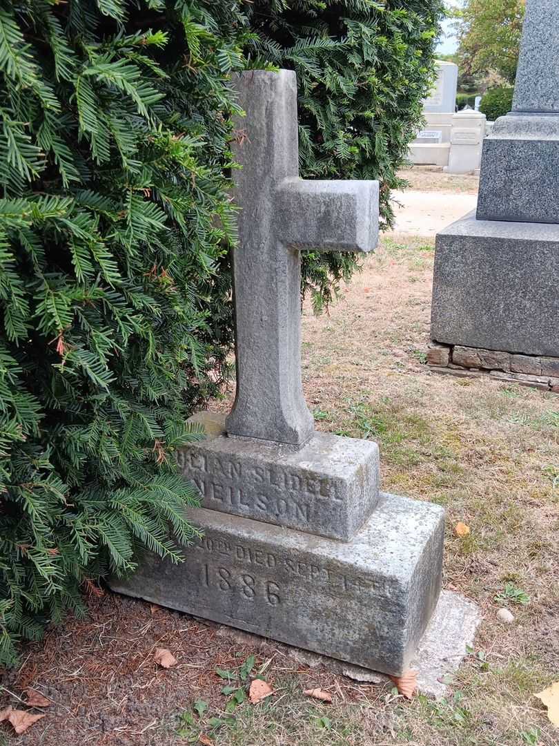 Julian Slidell Neilson's grave. Photo 2