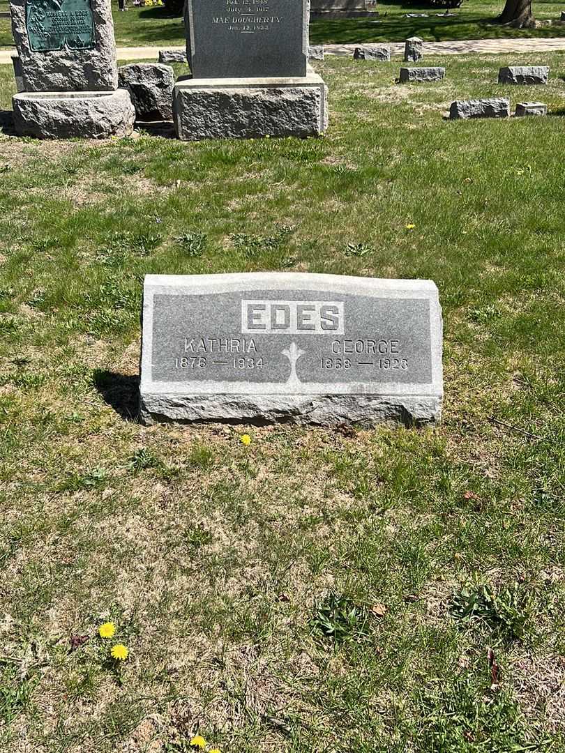 Kathria Edes's grave. Photo 1