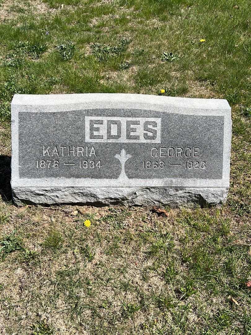 Kathria Edes's grave. Photo 2
