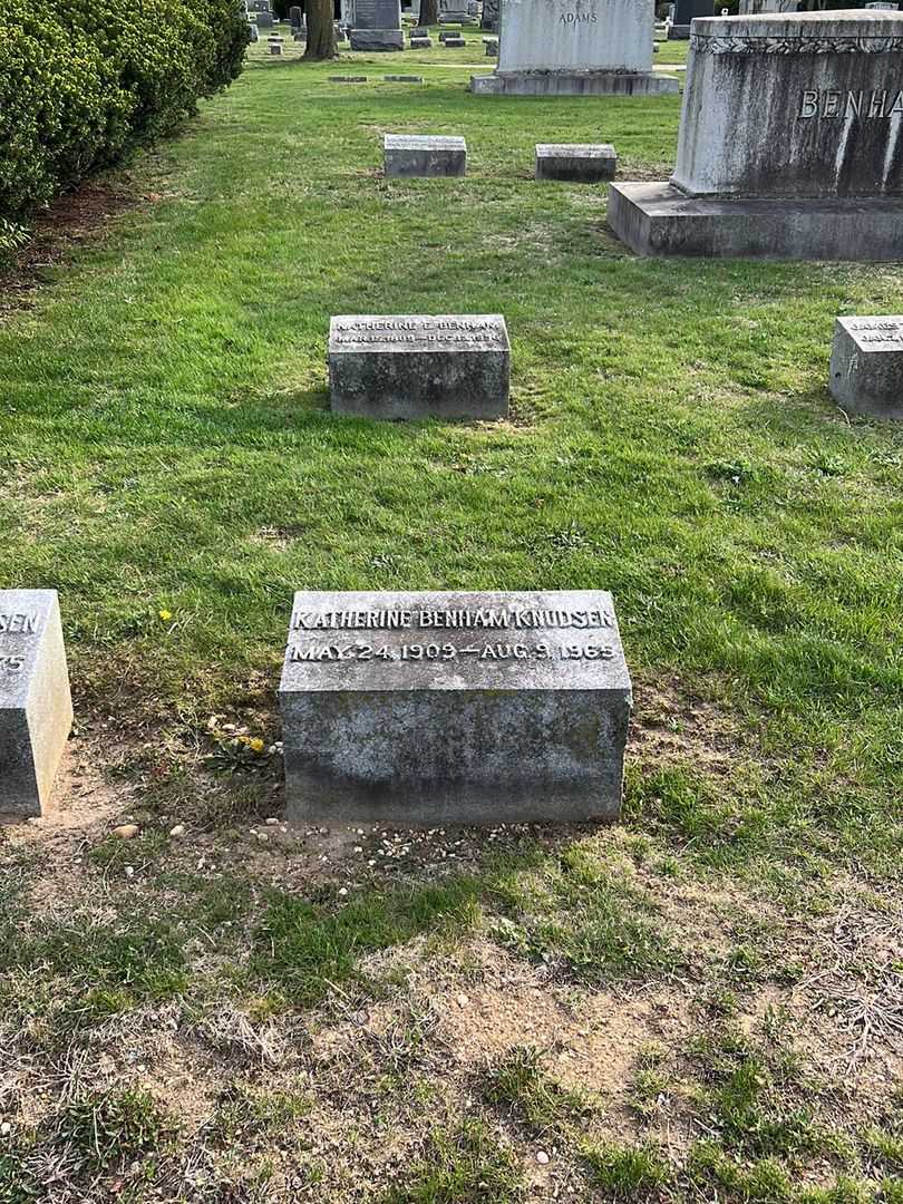 Katherine Benham Knudsen's grave. Photo 2