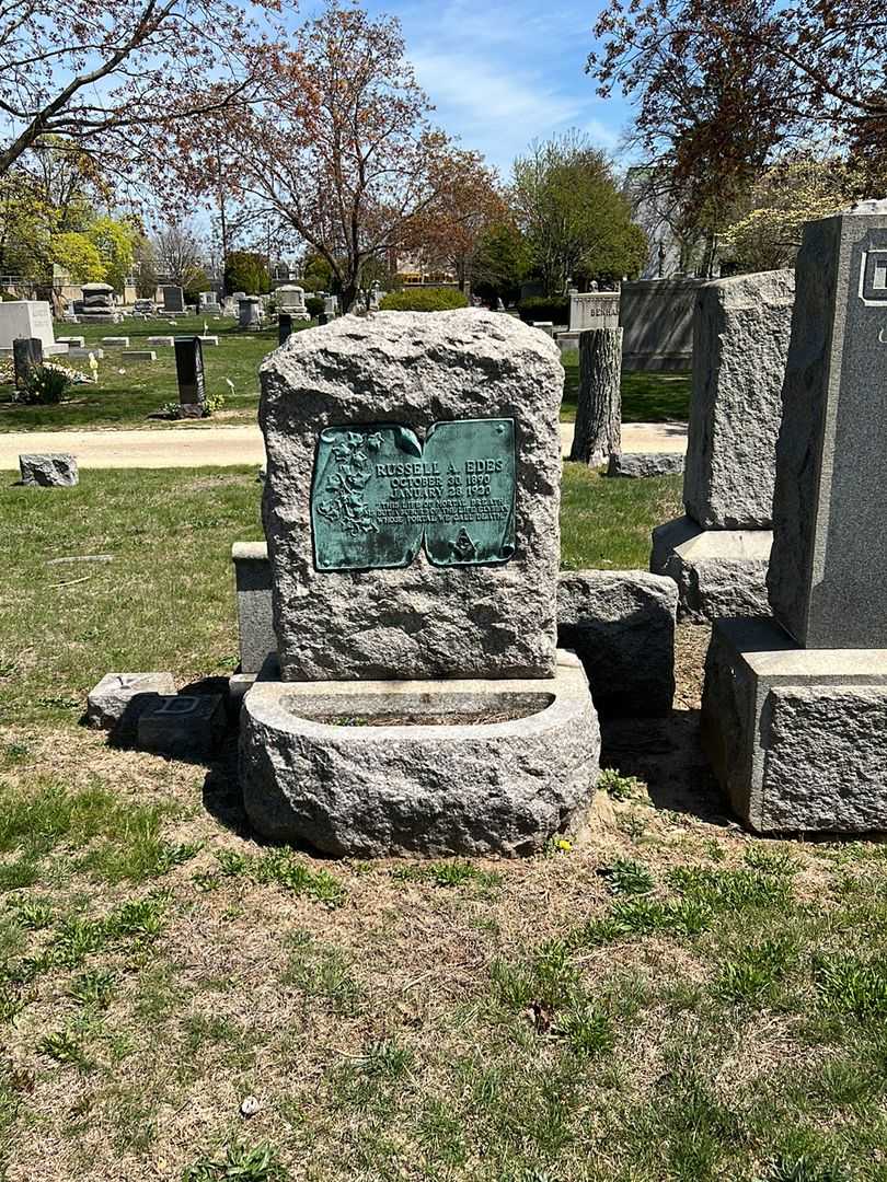 Russel A. Edes's grave. Photo 1
