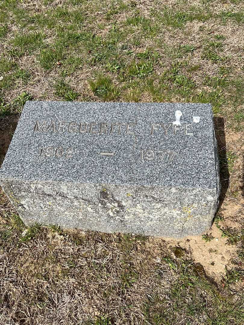 Marguerite Fyfe's grave. Photo 3