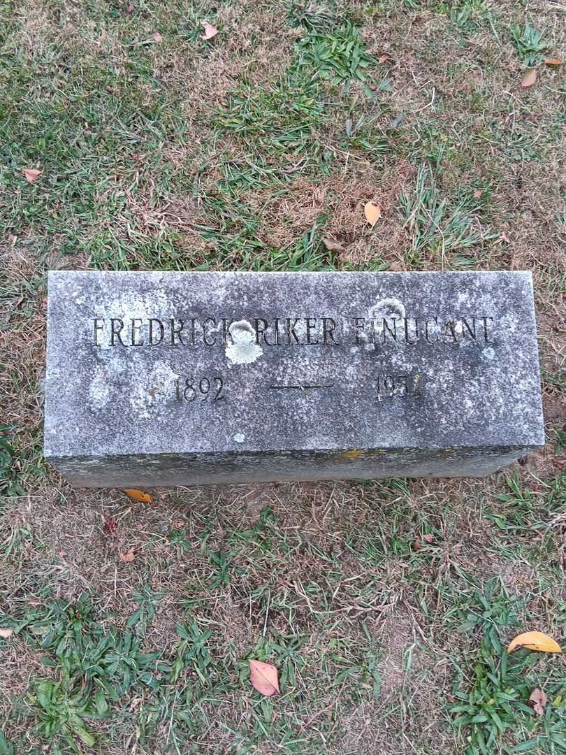 Frederick Riker Finucane's grave. Photo 2