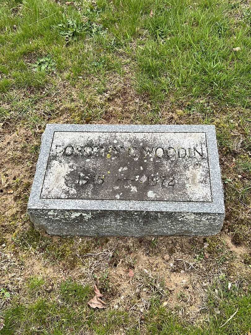 Dorothy C. Woodin's grave. Photo 3