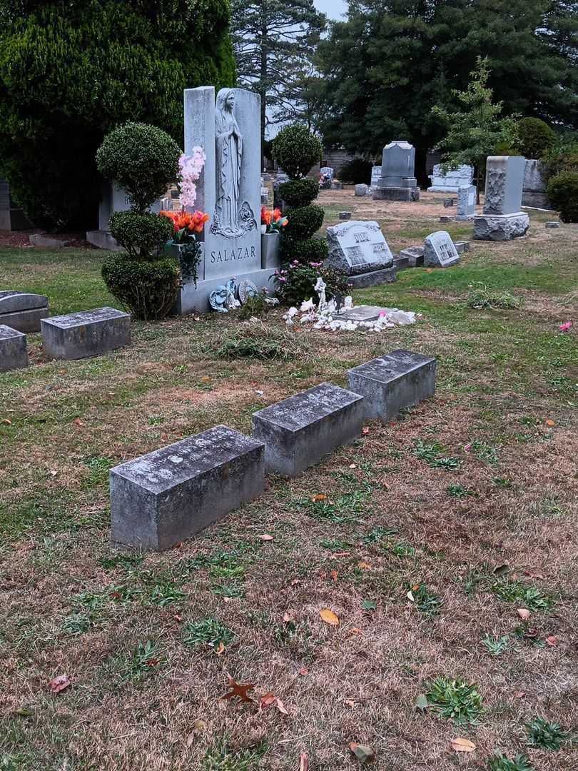 Ann Augusta Finucane O'Brien's grave. Photo 1
