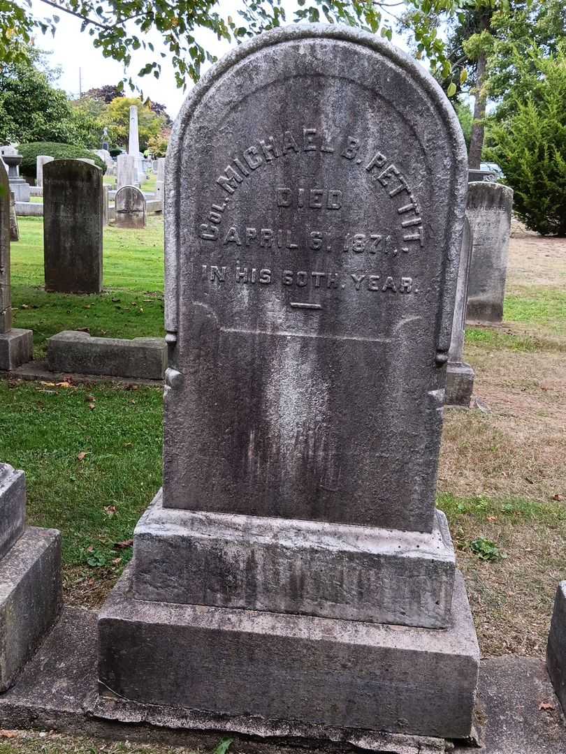 Michael B. Pettit's grave. Photo 3
