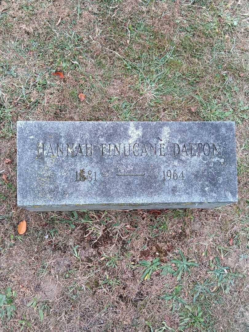 Hannah Finucane Dalton's grave. Photo 2
