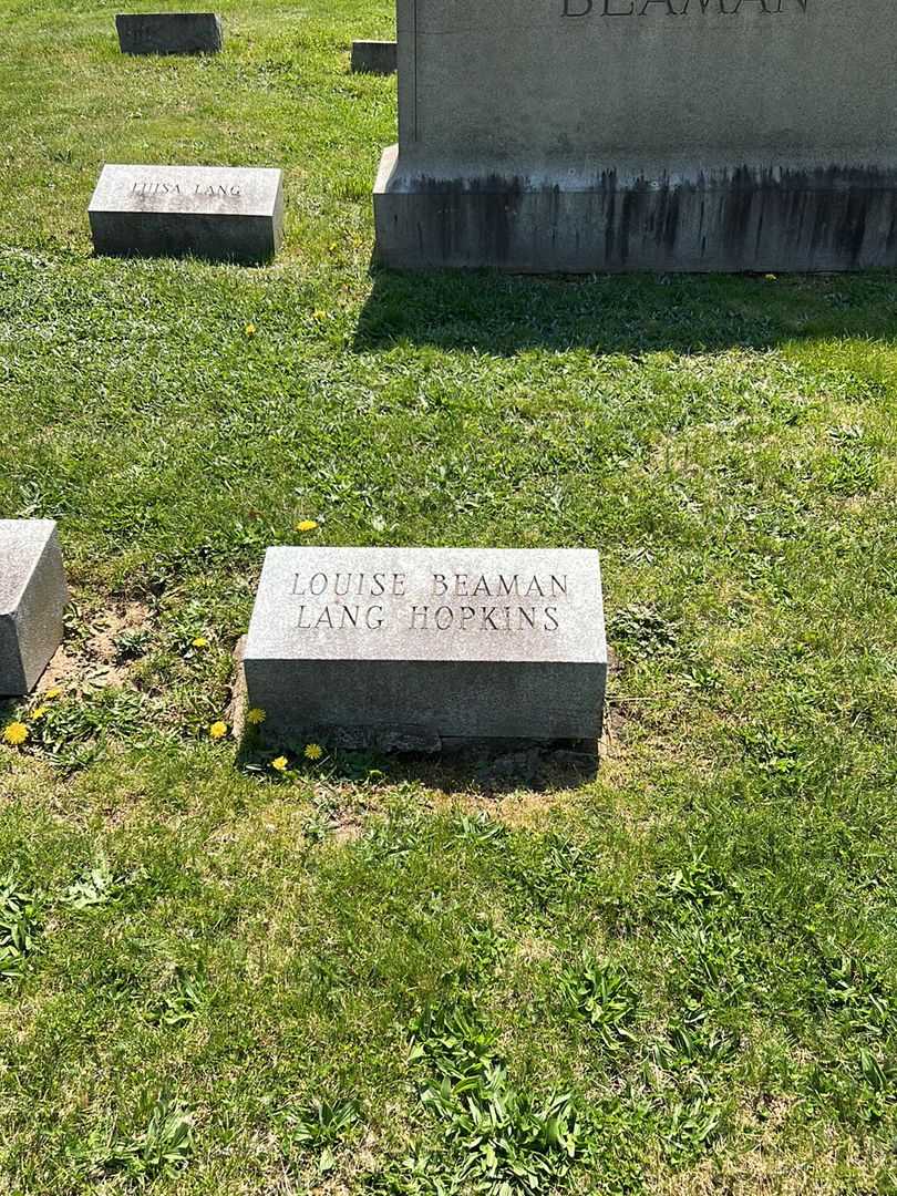 Louise Beaman Lang Hopkins's grave. Photo 2