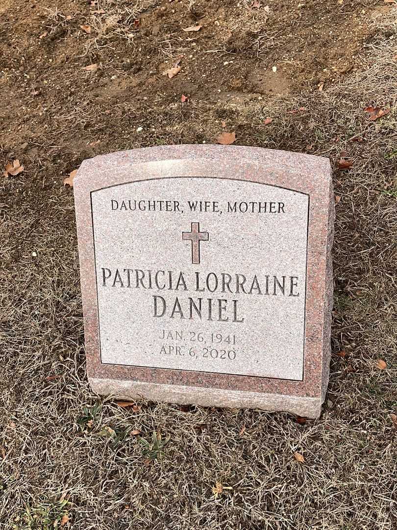 Patricia Lorraine Daniel's grave. Photo 2