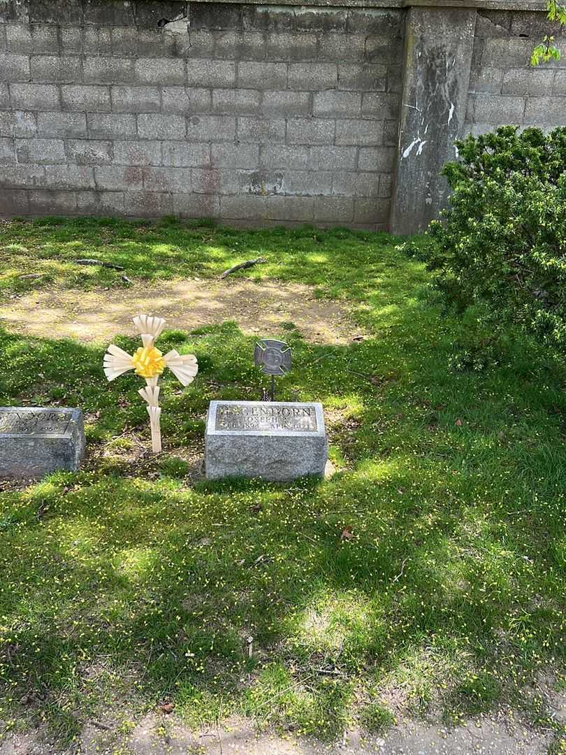 Joseph E. Hagendorn's grave. Photo 2