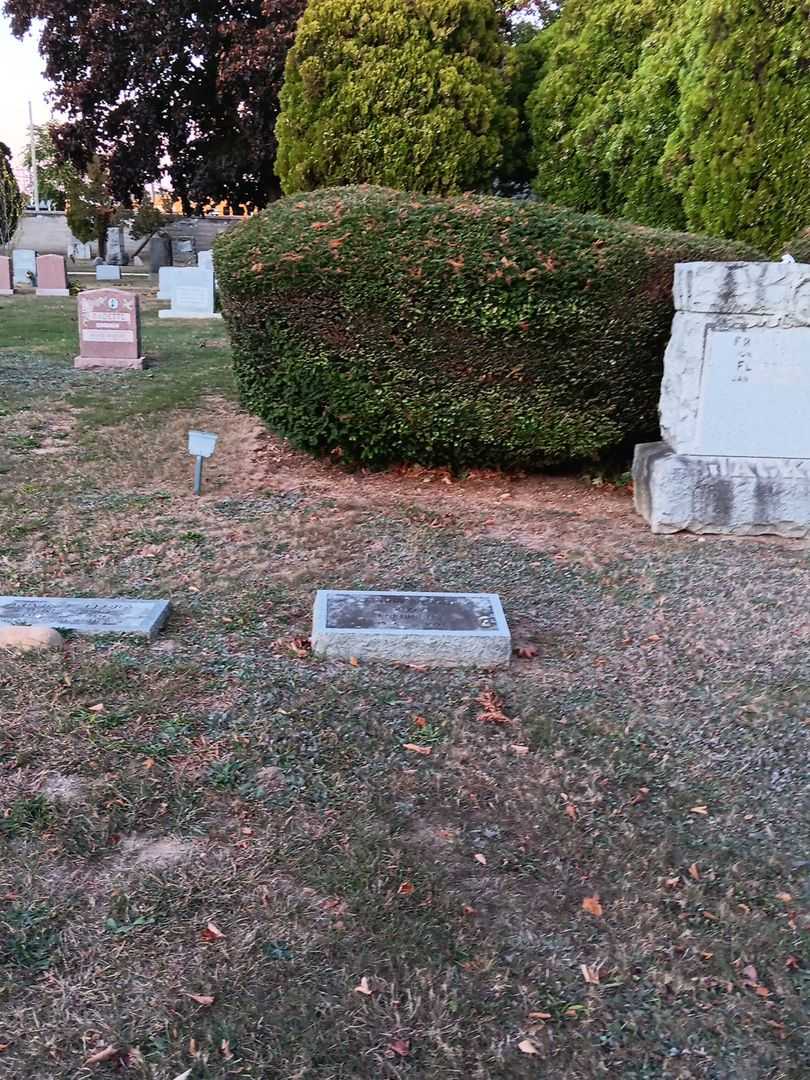 Arthur Harold "Harry" Cordingley's grave. Photo 1