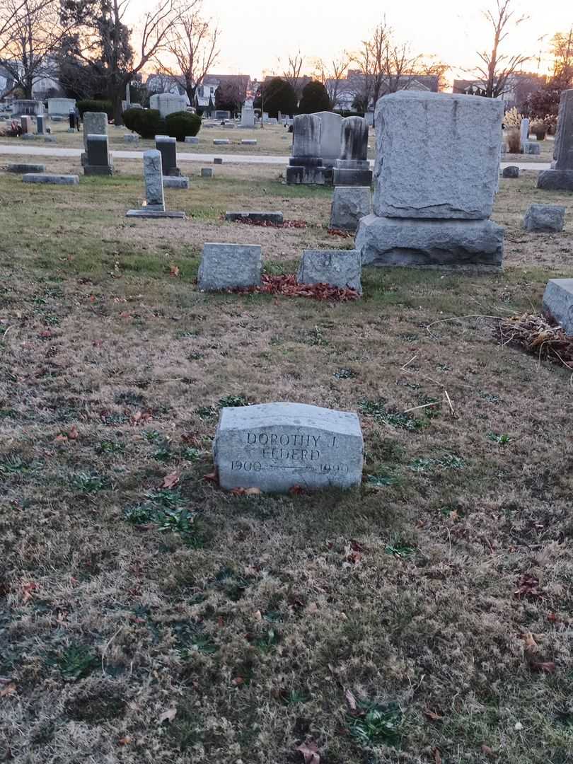 Dorothy J. Elderd's grave. Photo 2