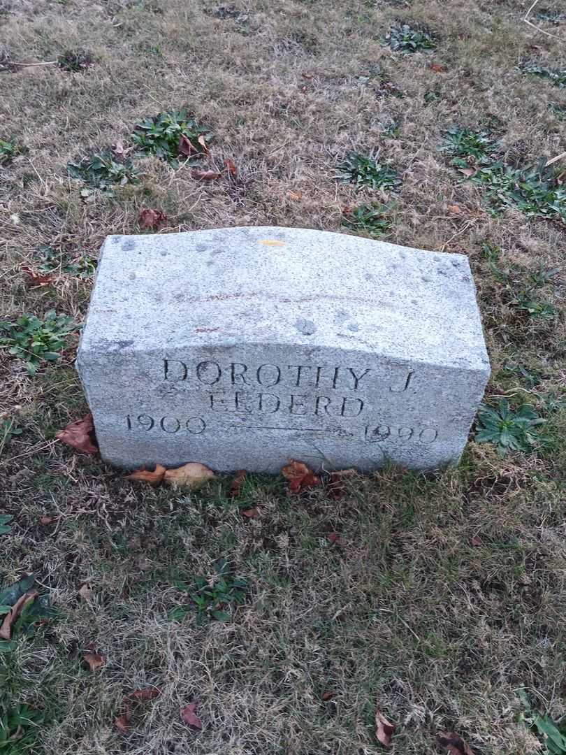 Dorothy J. Elderd's grave. Photo 3