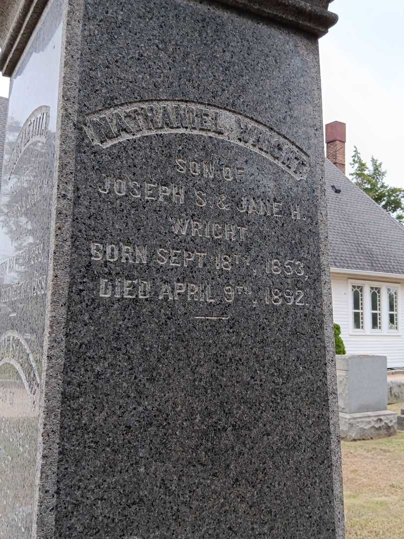 Nathaniel Wright's grave. Photo 3
