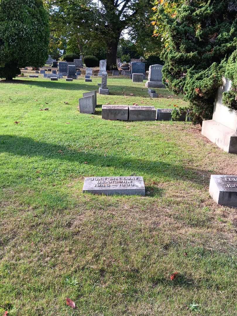 Joan McCloat Dearborn's grave. Photo 2