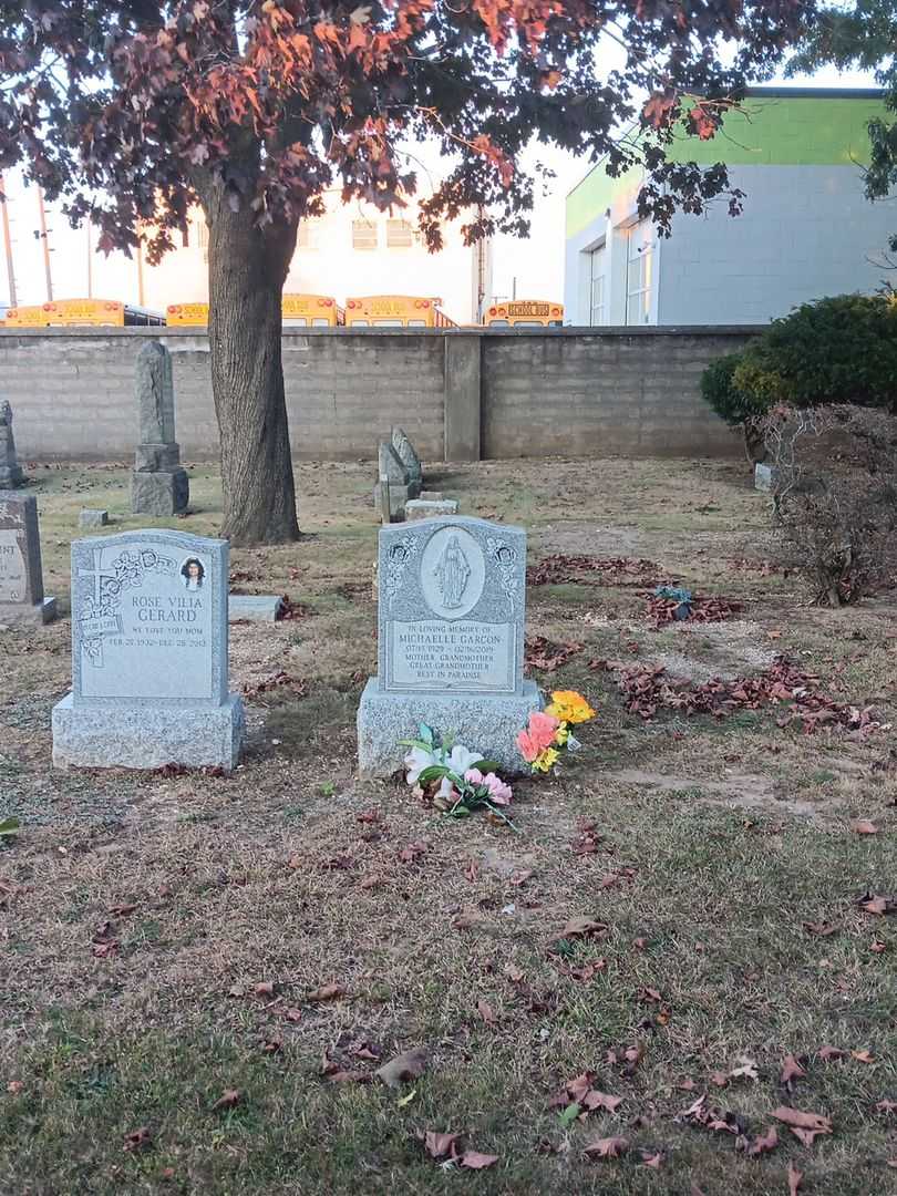 Michaelle Garcon's grave. Photo 1