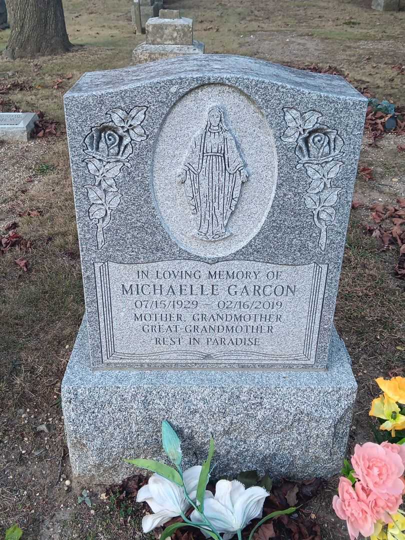 Michaelle Garcon's grave. Photo 2